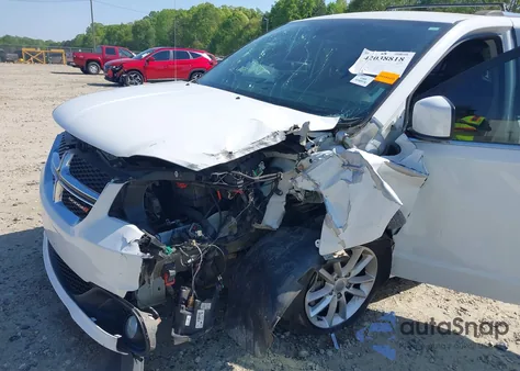 2018 Dodge Grand Caravan Sxt z USA, uszkodzony, nr VIN 2C4RDGCG8JR296003